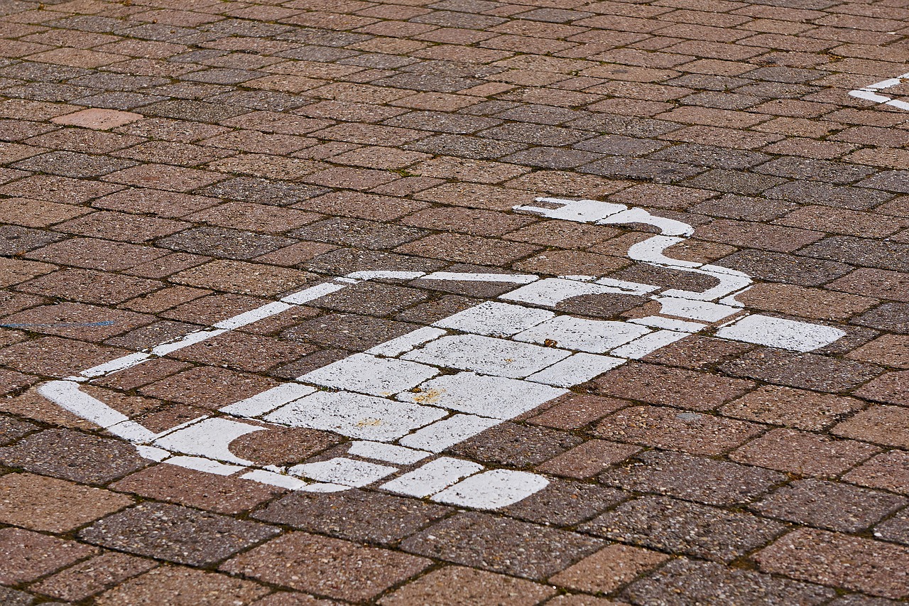 Elektromobilität Symbol Straße