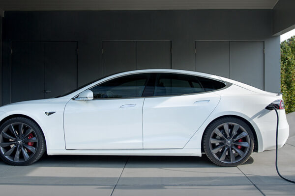 Tesla Model 3 kann bidirektionales Laden und ist damit Vehicle-to-Grid (V2G) ready (Achtung: Update!)