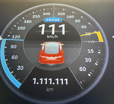 1.111.111 Kilometer Tesla