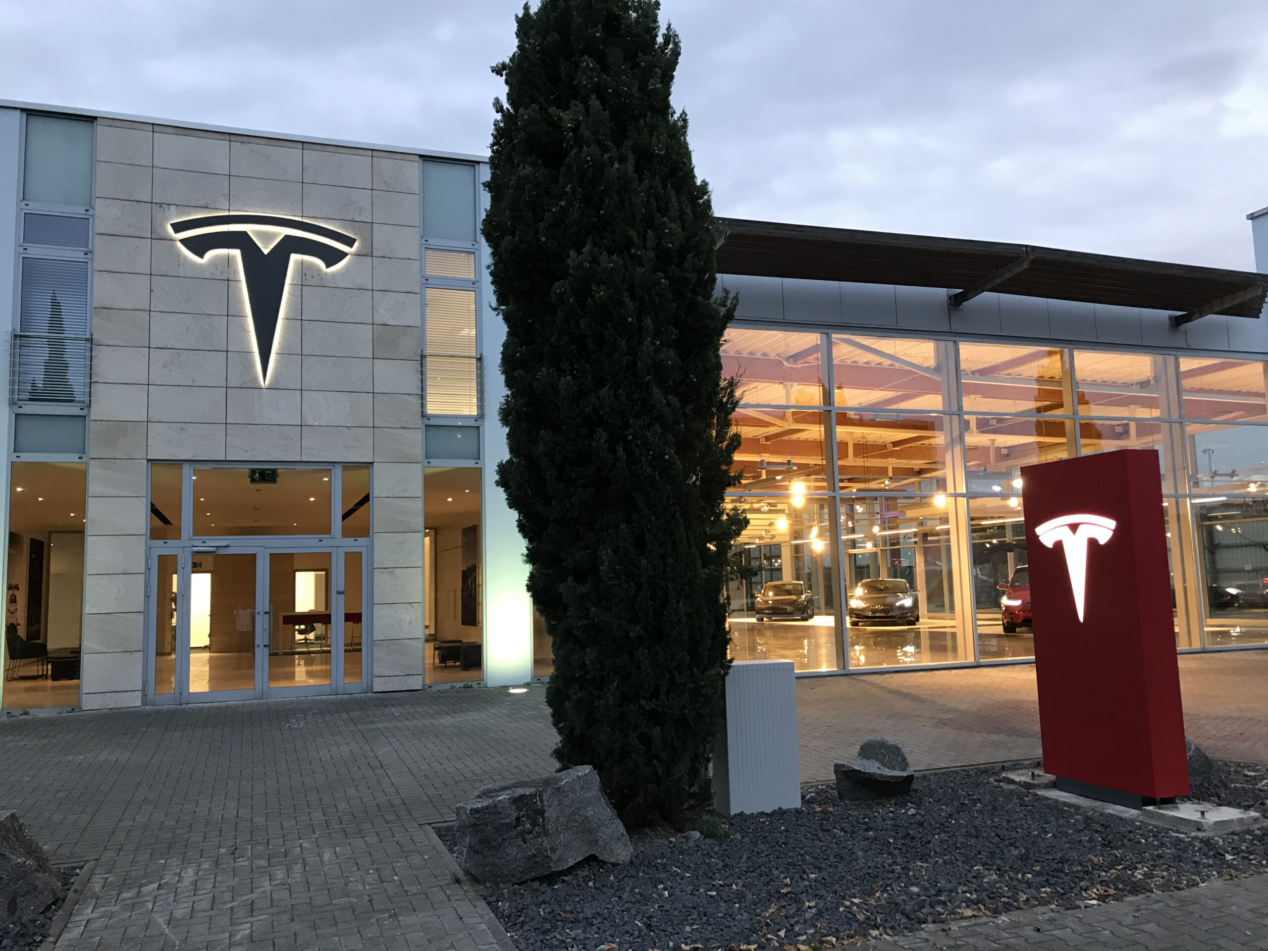 Tesla Center Mannheim