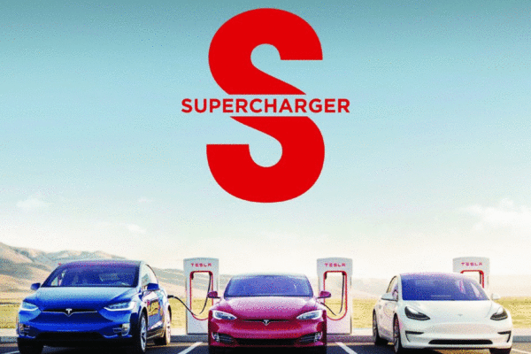 Tesla eröffnet den weltweit größten Supercharger in Shanghai