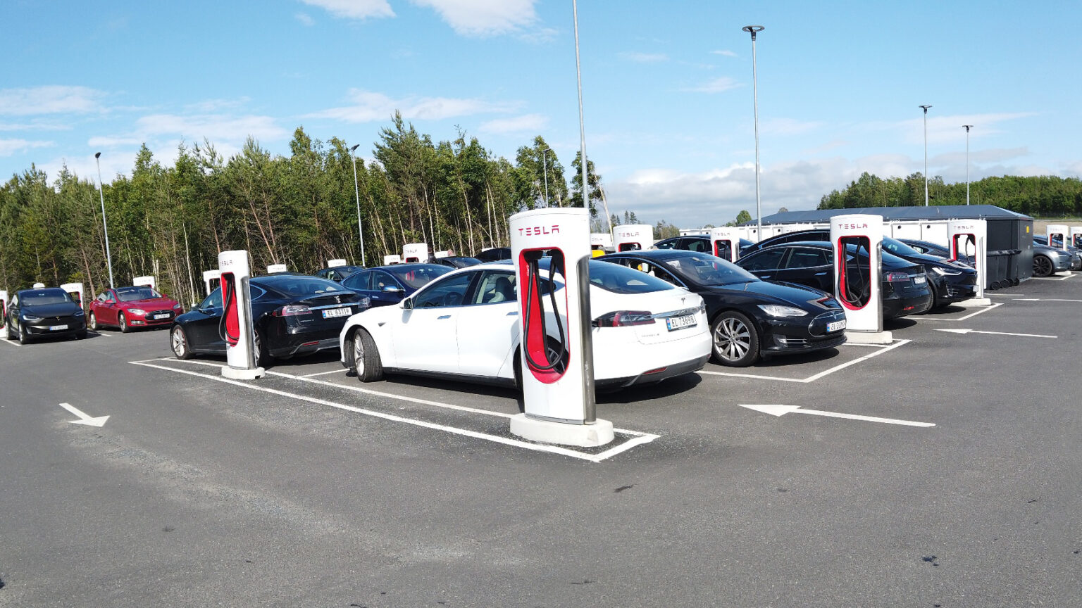 Über 1.000 TeslaSupercharger in Norwegen T&Emagazin