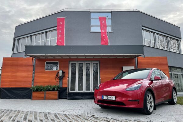 Tesla Pop-up Store in Karlsruhe eröffnet