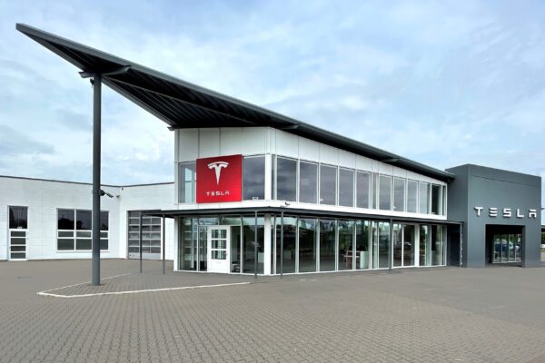 Tesla Center in Magdeburg eingeweiht