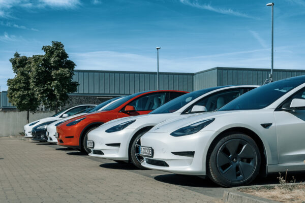 Treffen in Dorsten lockte Tesla-Fahrer:innen