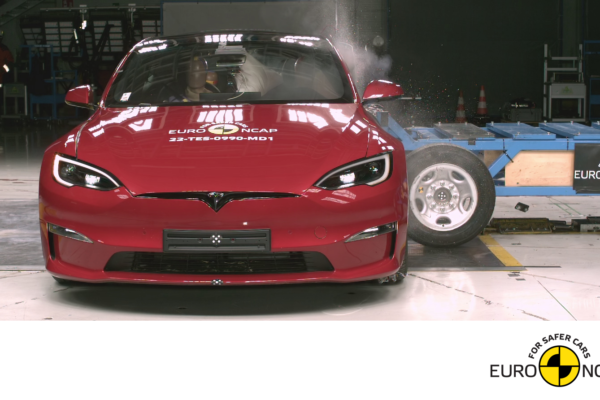 Tesla Model S bekommt 5 Sterne in der Sicherheitsbewertung