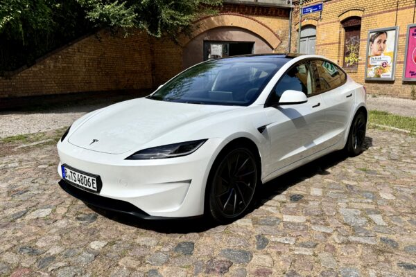 Tesla Model 3 erhält 5 Sterne Bewertung von Euro NCAP