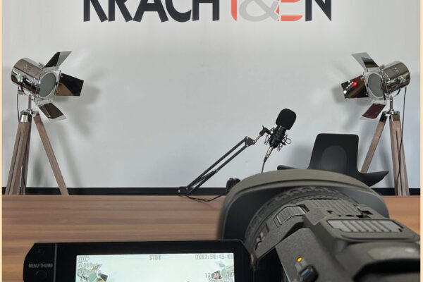 KRACHT&EN – Neuer Podcast zur E-Mobilität