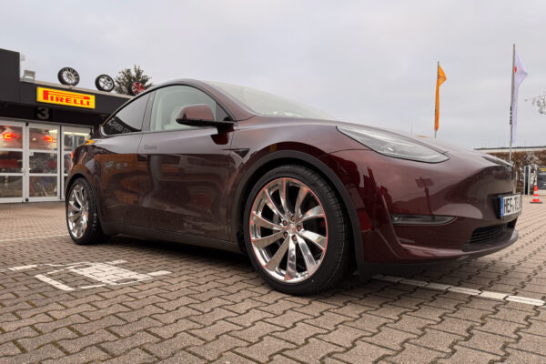 Das Model Y verfeinern. Dem Neuwagen gutes tun. Das Model Y verfeinern. Dem Neuwagen gutes tun.