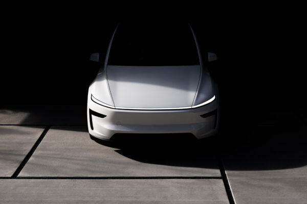 Tesla bringt das neue Model Y L