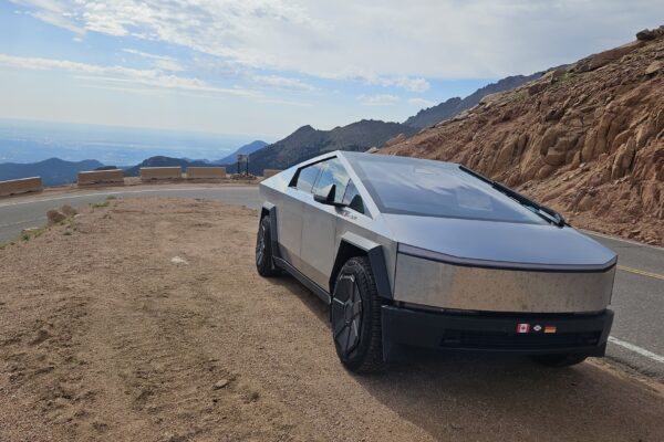 Cybertruck-Roadtrip durch USA & Canada