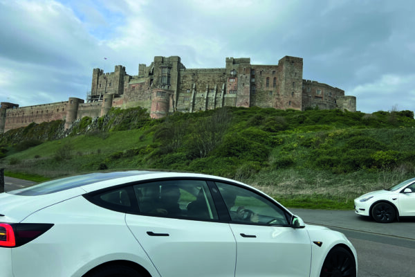 Mit Tesla Model X & Grok durch Schottland Teil 1